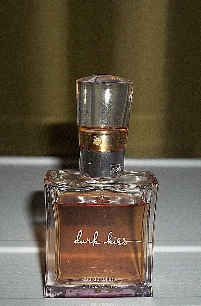 Bath and Body Works DARK KISS Eau de Toilette Perfume Spray 1 oz Ships Free!!!