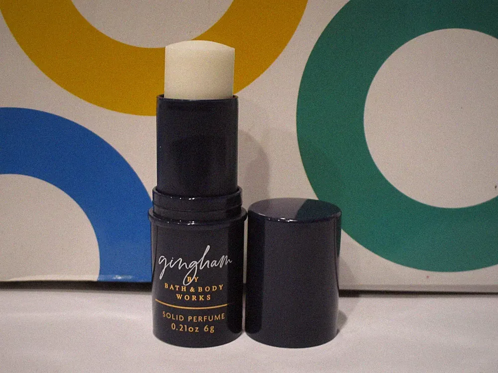 BATH & BODY WORKS ~ GINGHAM SOLID PERFUME ~ 0.21 OZ